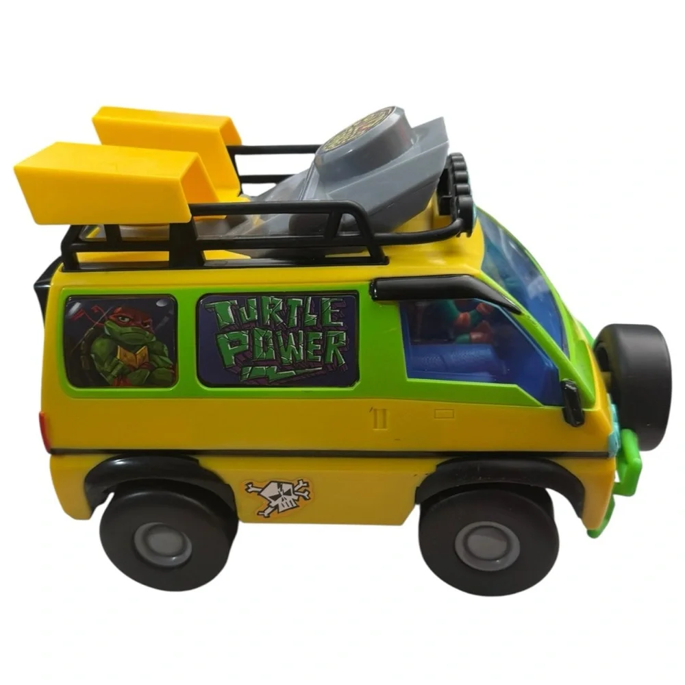 Teenage Mutant Ninja‎ Turtles Mutant Mayhem RC Pizza Blaster Vehicle